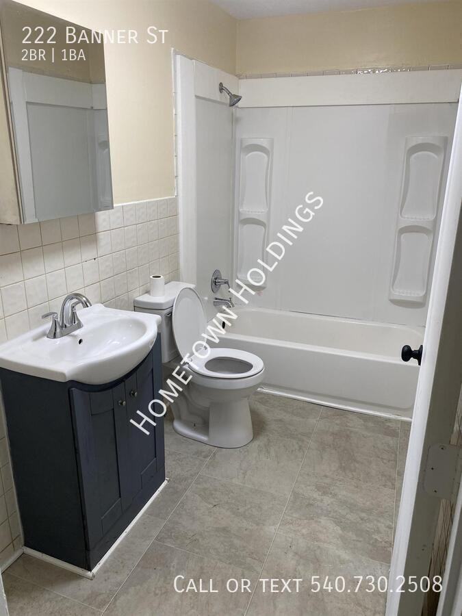 222 Banner St - Photo 6 of 8