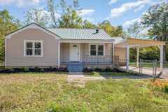 417 W Coffee St - Photo 1 of 1