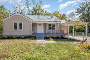 featured image of 417 W Coffee St