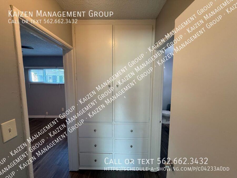 2201 Locust Ave #4 - Photo 4 of 15