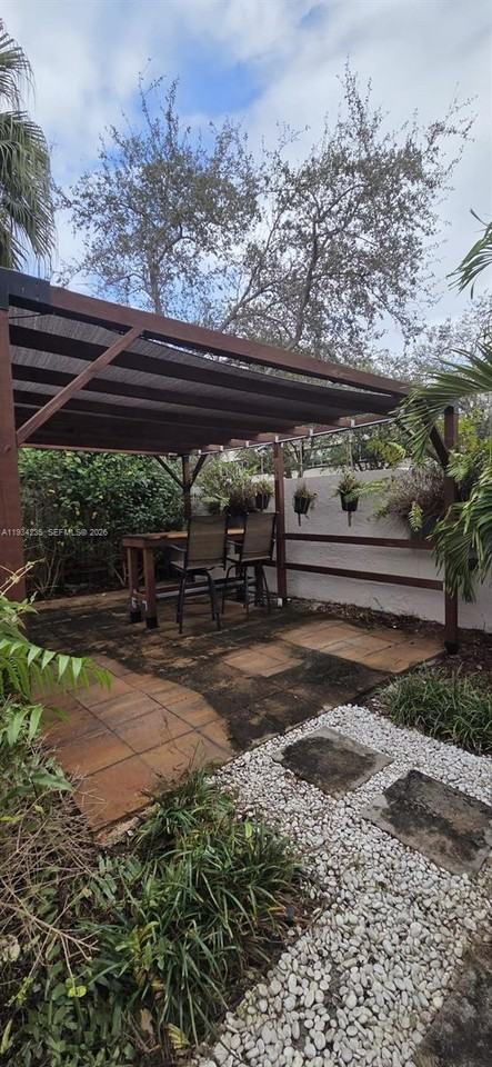 1787 Sw 90th Ave - Photo 5 of 18