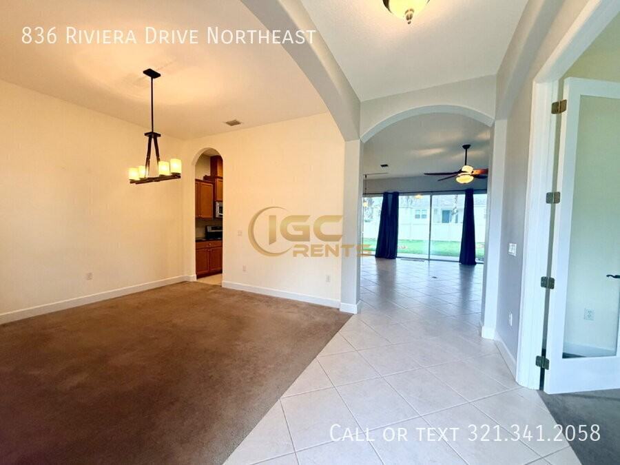 836 Riviera Dr Ne - Photo 2 of 31