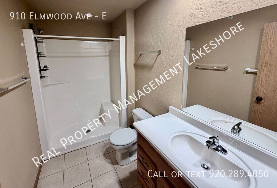 910 Elmwood Ave #E - Photo 7 of 12