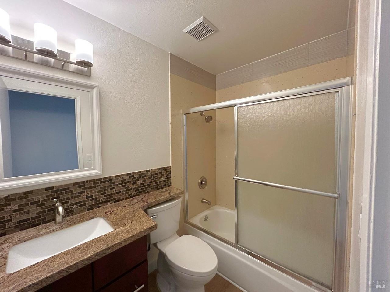 1174 Devlin Ct #1174 - Photo 3 of 11