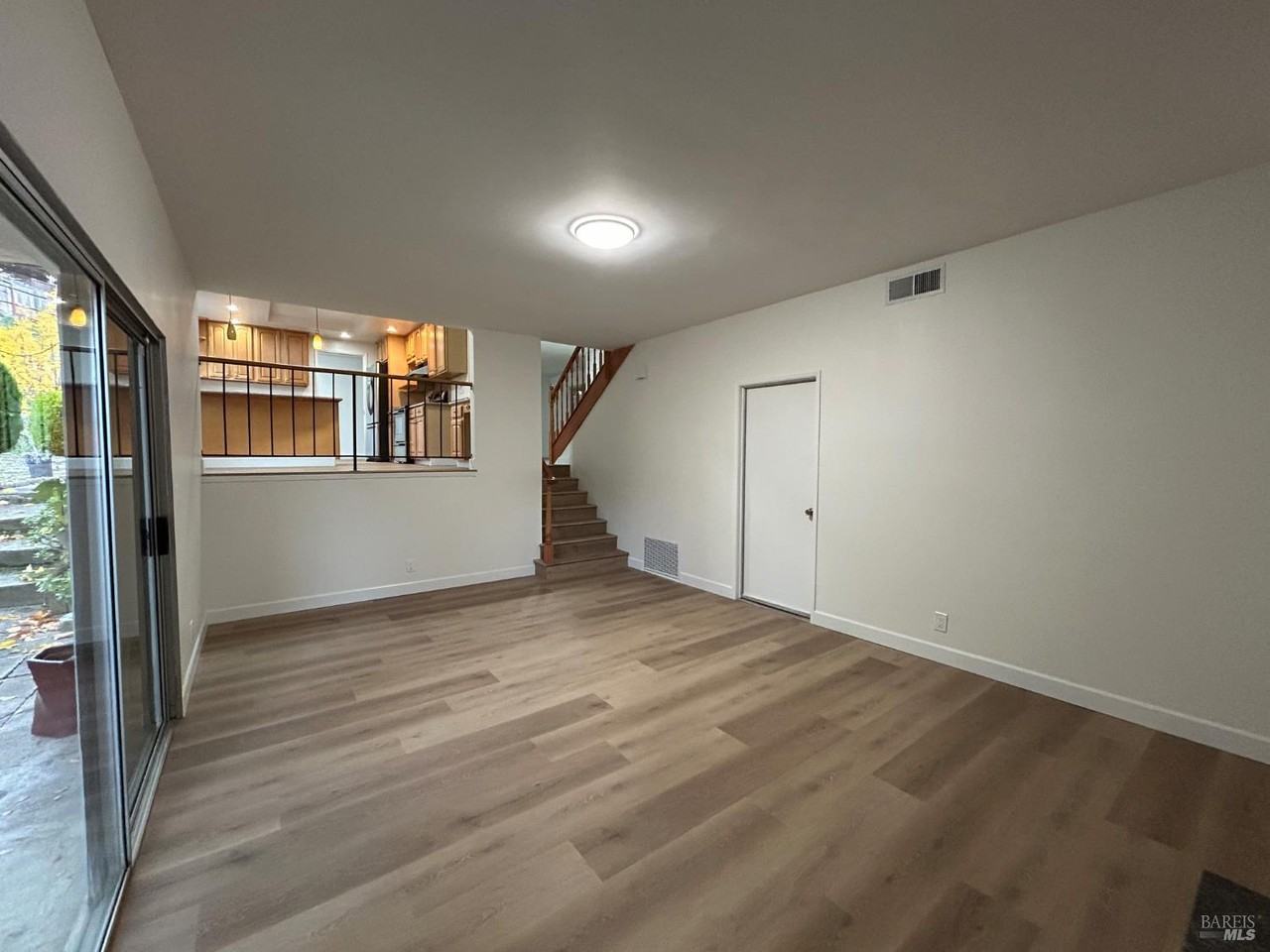 1174 Devlin Ct #1174 - Photo 4 of 11