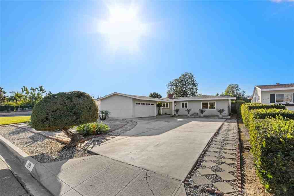 219 S Meadow Rd #219 - Photo 2 of 26