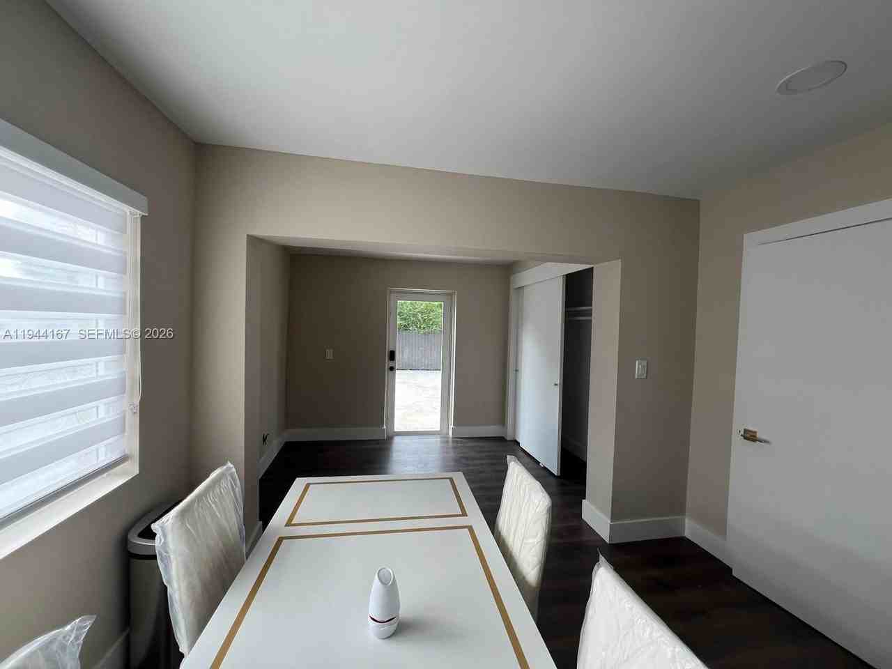 945 79th Ter #945-2 - Photo 4 of 23