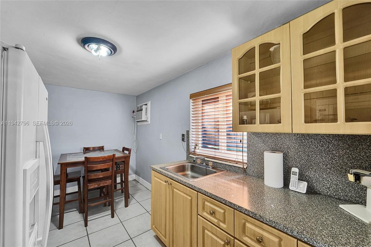 W 49th St #8370A - Photo 2 of 8