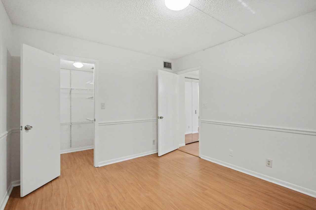 8030 Hampton Blvd #8030-414 - Photo 4 of 35