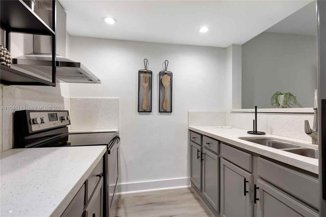 Ne 167th St #142048C - Photo 6 of 11