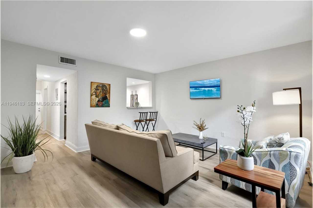 Ne 167th St #142048C - Photo 7 of 11