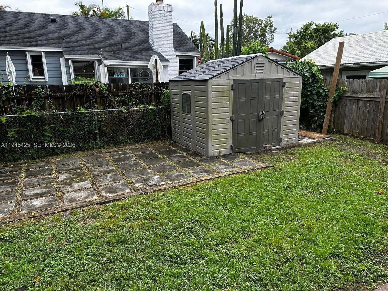 4116 Sw 13th Ter #4116 - Photo 2 of 8