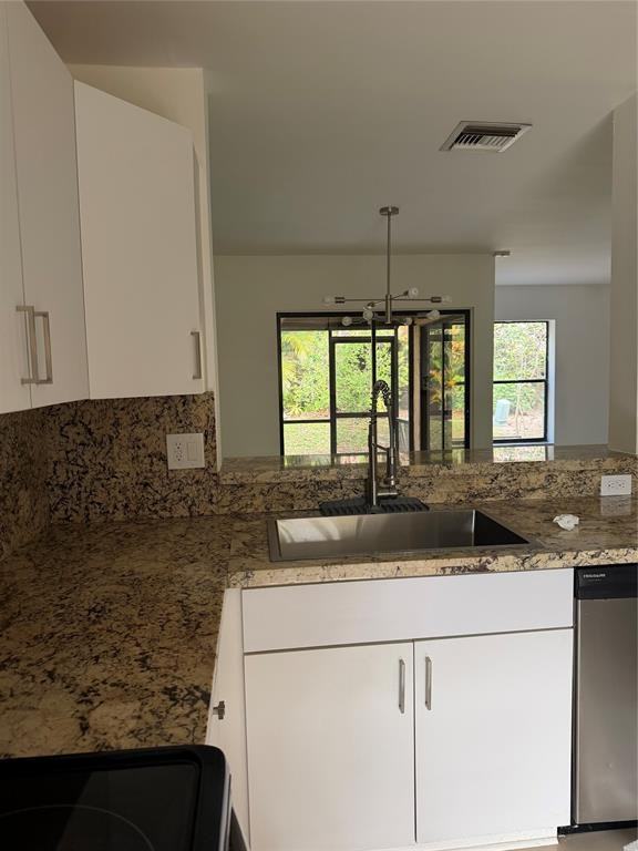 2043 Nw 45th Ave #2043 - Photo 2 of 32