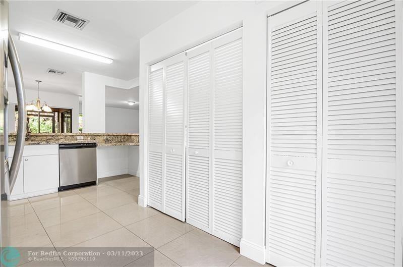 2043 Nw 45th Ave #2043 - Photo 6 of 32