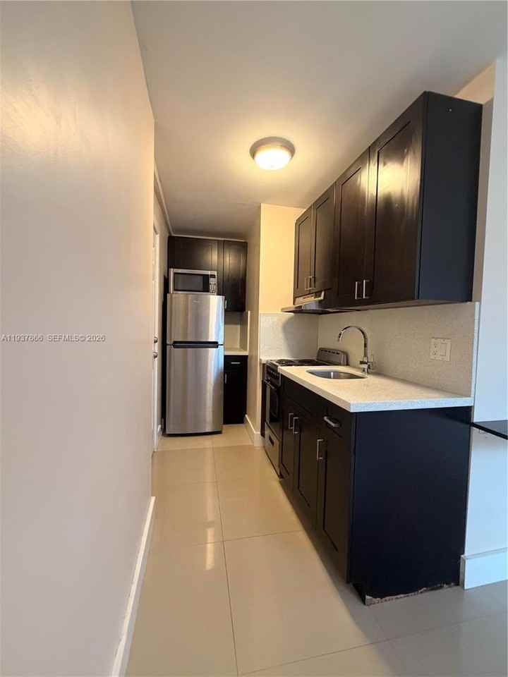 15337 Sw 62nd Ter #15337B - Photo 2 of 9