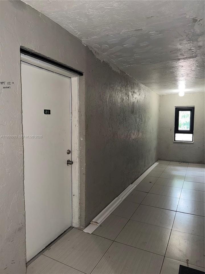 7640 Kimberly Blvd #76402I - Photo 2 of 11