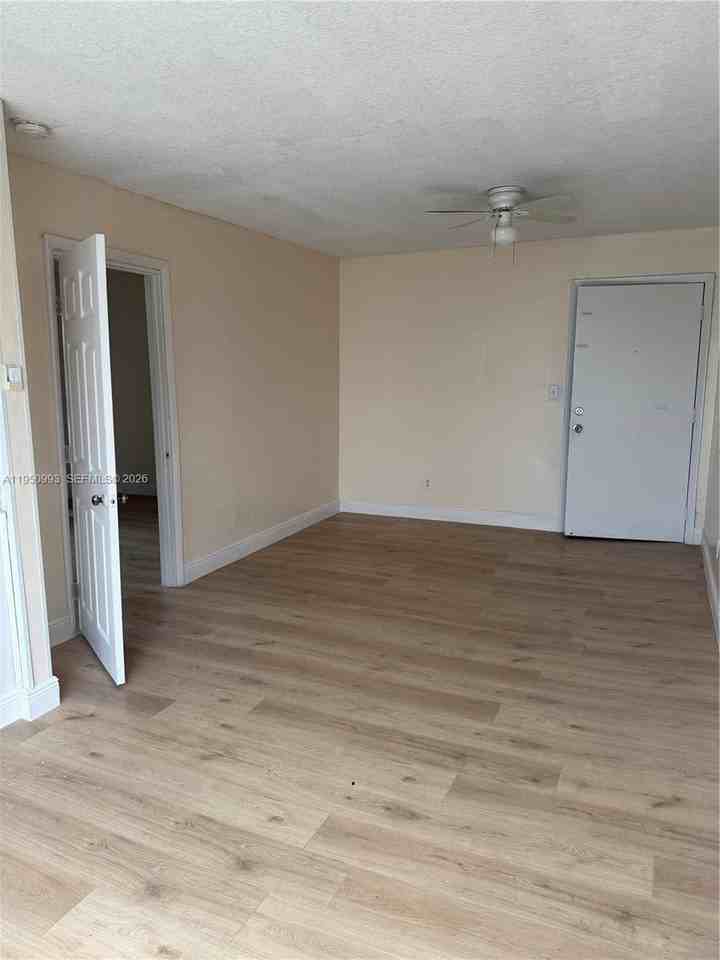 7640 Kimberly Blvd #76402I - Photo 3 of 11