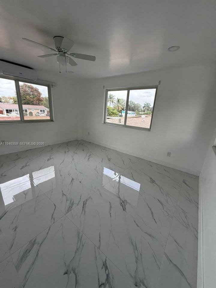 730 Curtiss Dr #730-2 - Photo 5 of 20