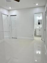 725 Ne 126th St #725-5 - Photo 1 of 1