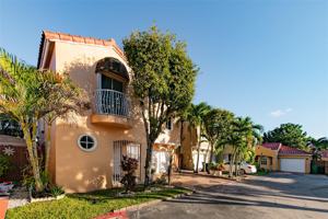 featured image of 165 Nw 85th Ct