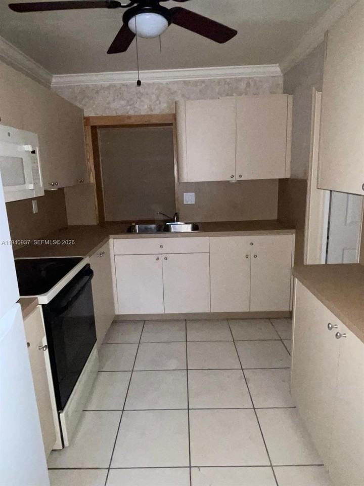 Kimberly Blvd #6280 - Photo 3 of 12