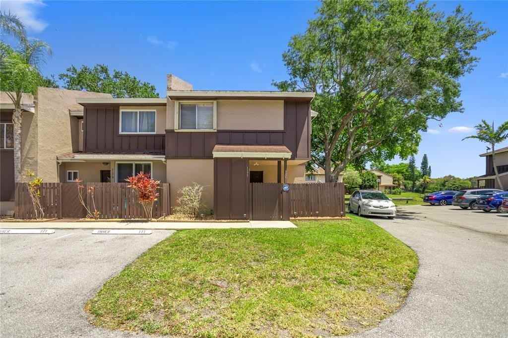 1171 Sussex Dr #1171 - Photo 6 of 50