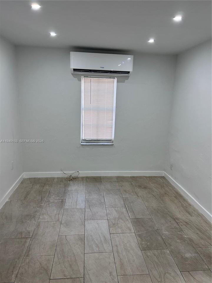 9301 Nw 4th Ave #9301-5 - Photo 4 of 10