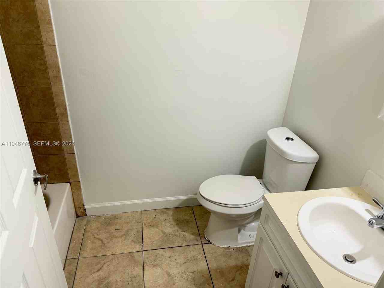 7720 Nw 8th Ave #7720 - Photo 6 of 15