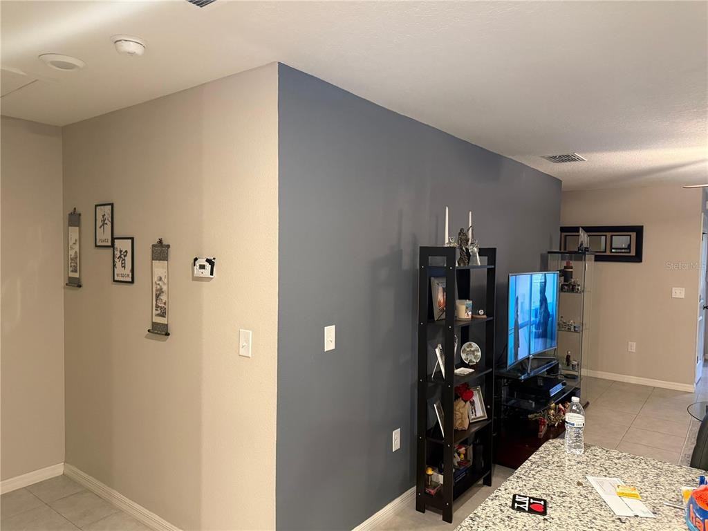 10428 Laguna Plains Dr #10428 - Photo 4 of 25