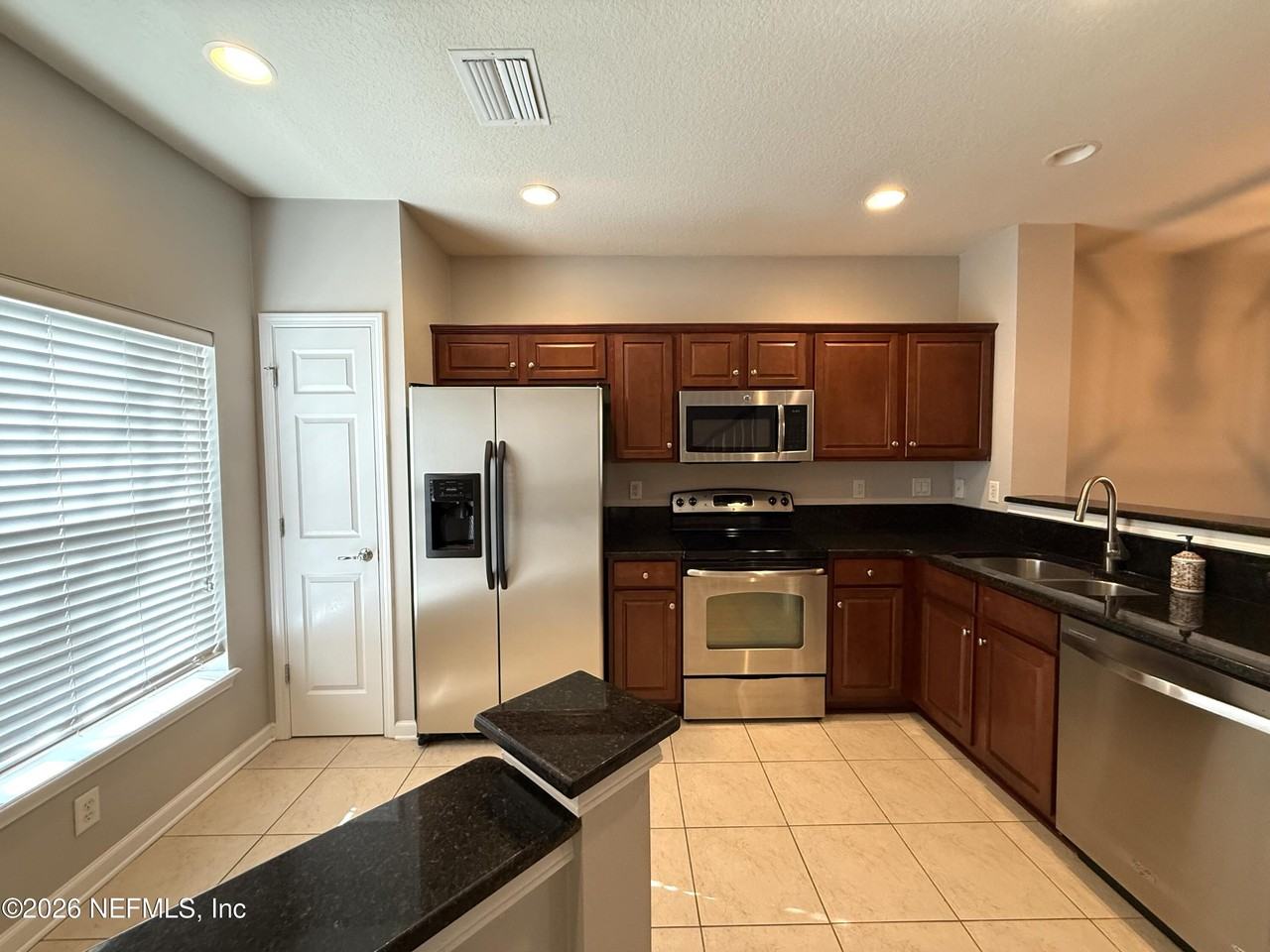 8103 Summer Gate Ct #8103 - Photo 6 of 17