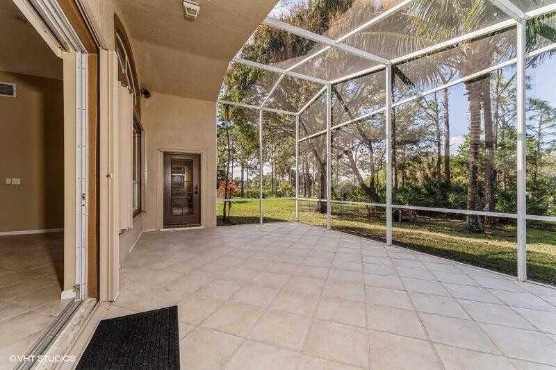 6427 Se Wild Olive Ln #6427 - Photo 5 of 11