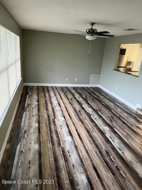 1716 Ixora Dr W - Photo 3 of 12