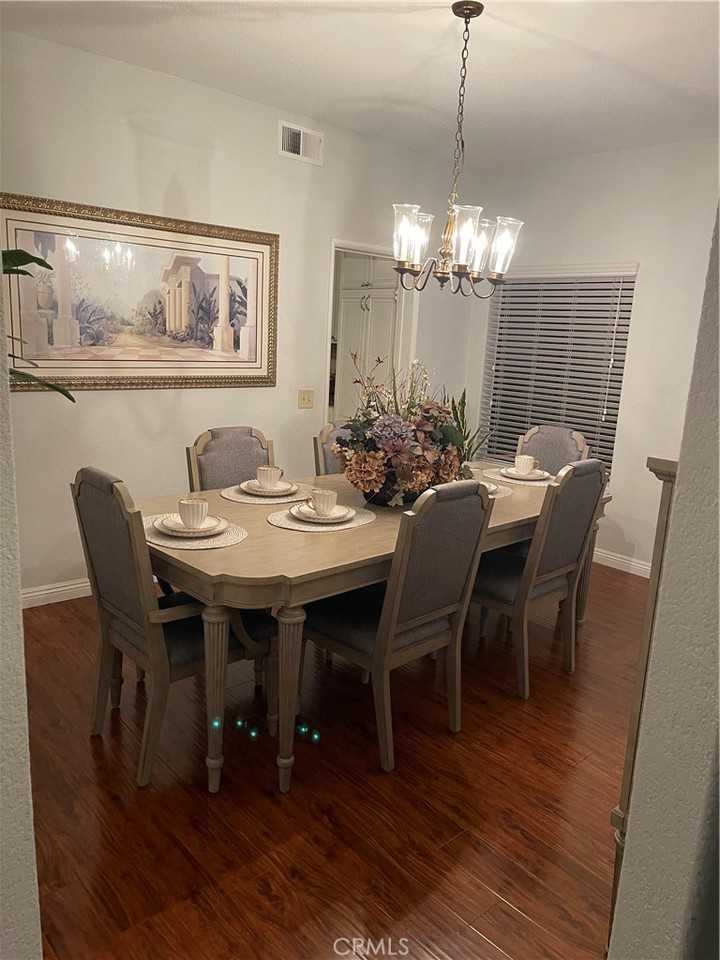 6158 Sevenoaks St #6158 - Photo 6 of 21