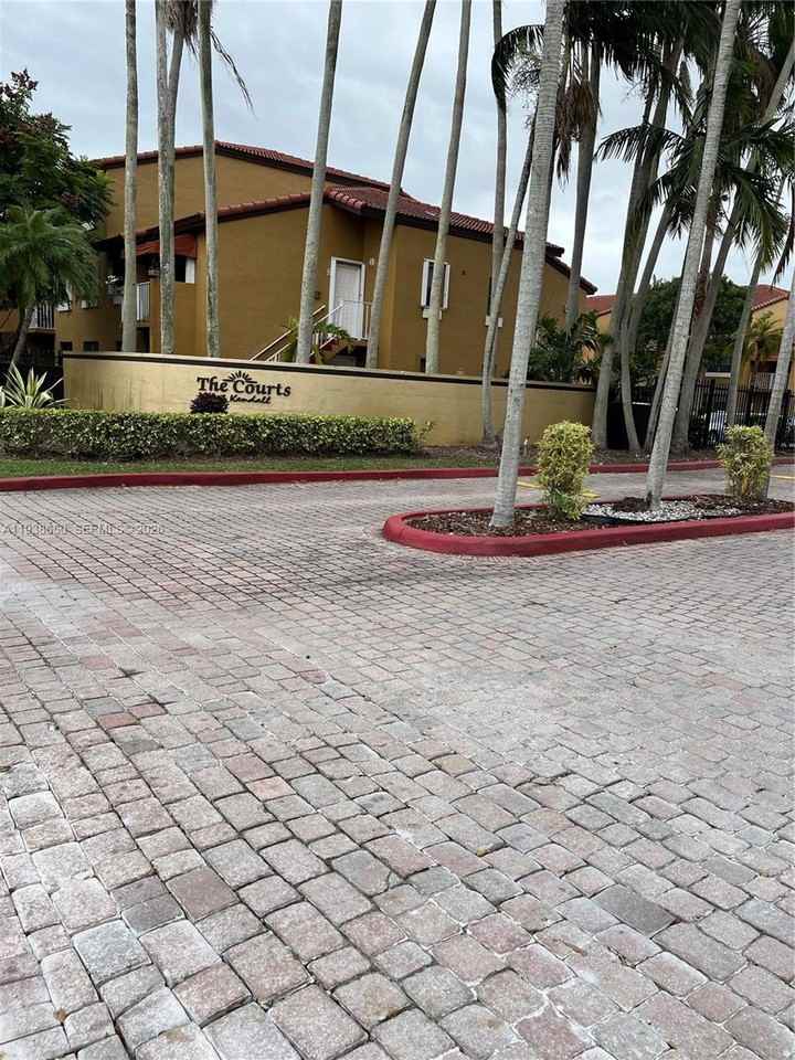 15630 Sw 80th St #15630I110 - Photo 4 of 28