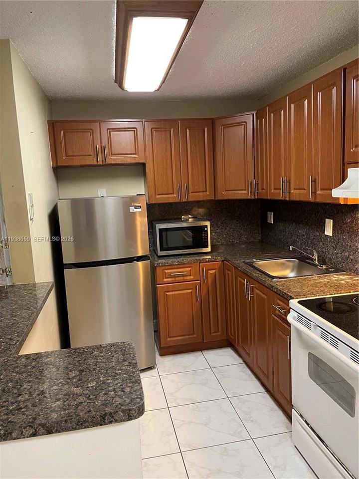 15630 Sw 80th St #15630I110 - Photo 6 of 28