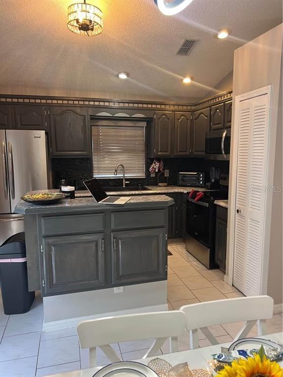 315 Allison Ave #315 - Photo 4 of 13