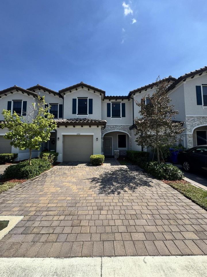 5442 Sw 14th Ct #5442 - Photo 6 of 33