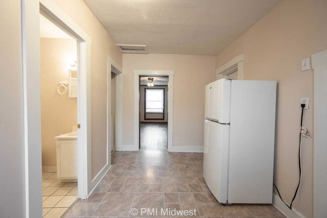 411 S East St #411-1-2 - Photo 7 of 17