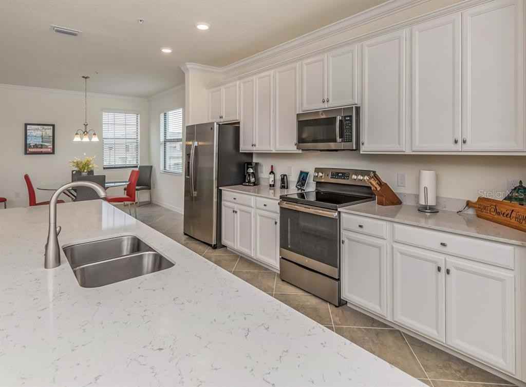 12550 Ghiberti Cir #12550-201 - Photo 2 of 44