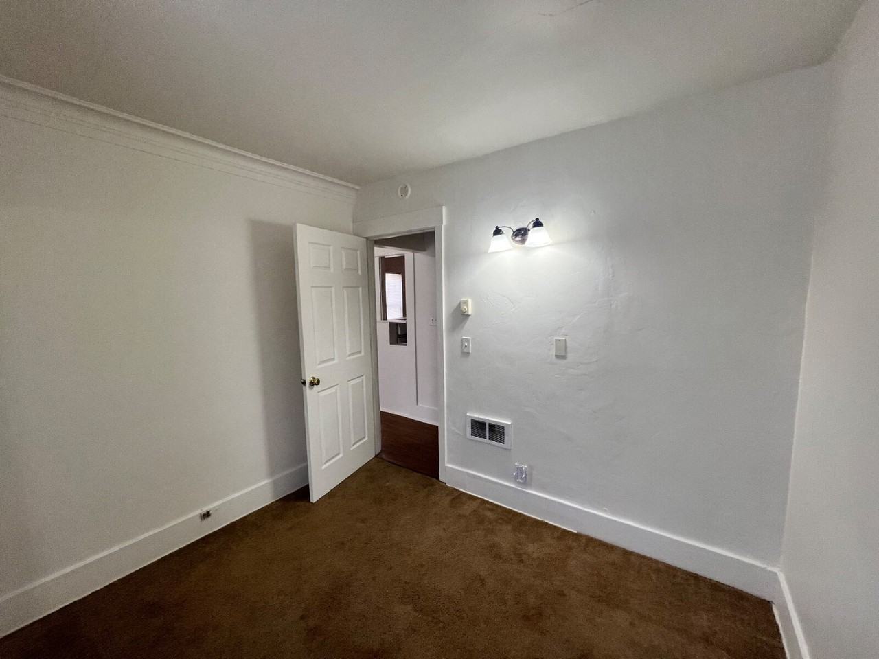 914 E 18th Ave Apt 13 - Photo 7 of 9