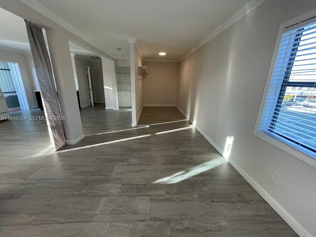 Flagami Blvd #47002F - Photo 6 of 8