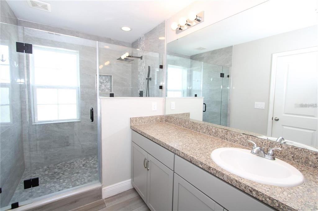 270 Alford Dr #270 - Photo 4 of 20