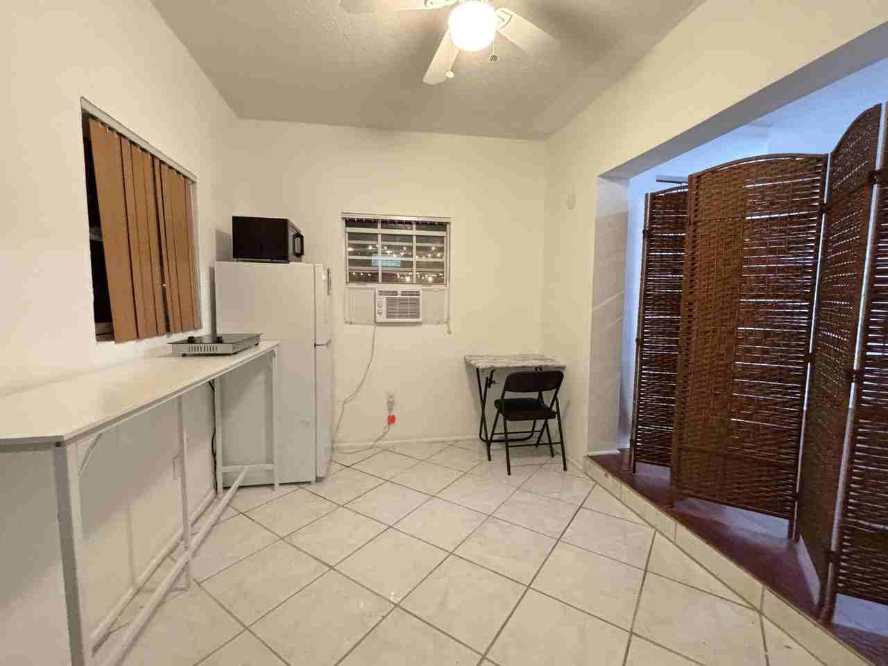 620 Southwest Sw 80th Terrace #620 - Photo 4 of 12