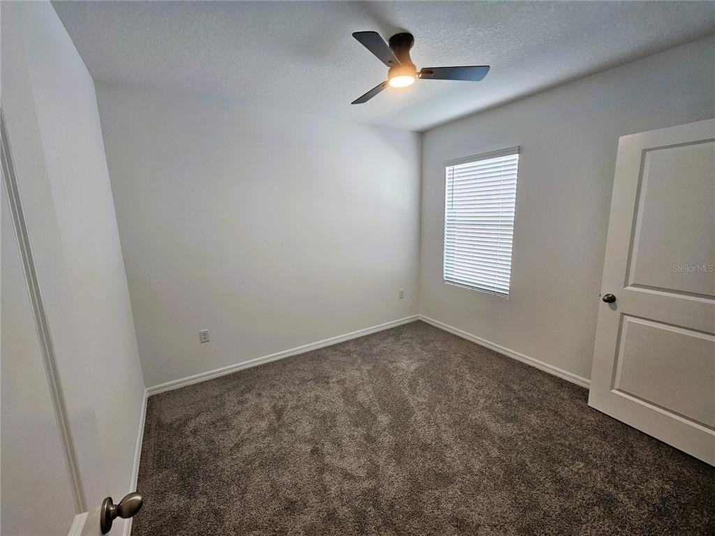 32476 Weathered Oak Dr #32476 - Photo 4 of 35