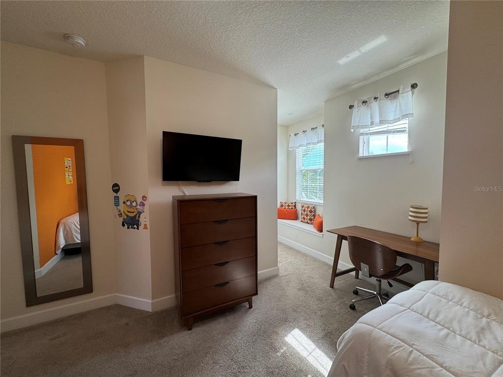 1641 Retreat Cir #1641 - Photo 4 of 16