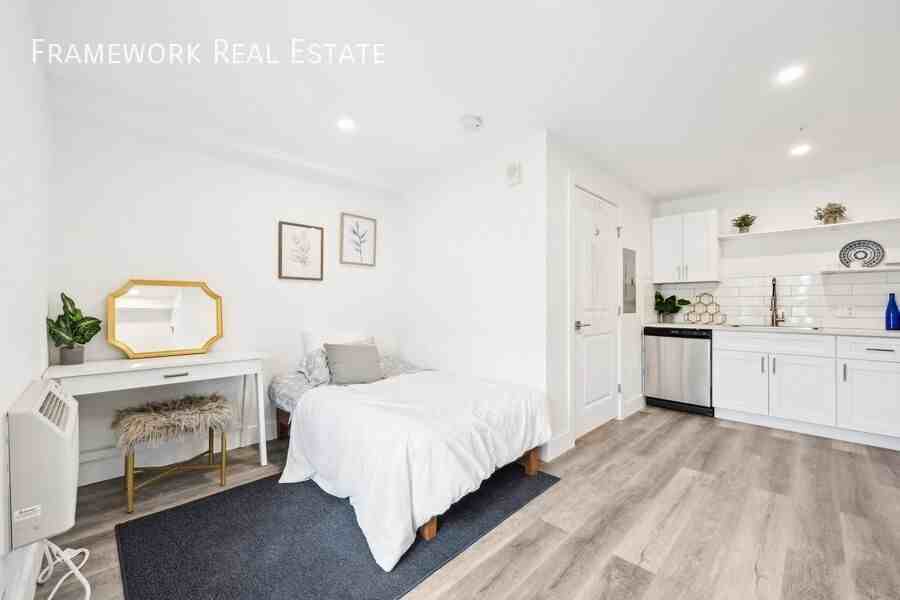 11800 E Colfax Ave #211 - Photo 3 of 50