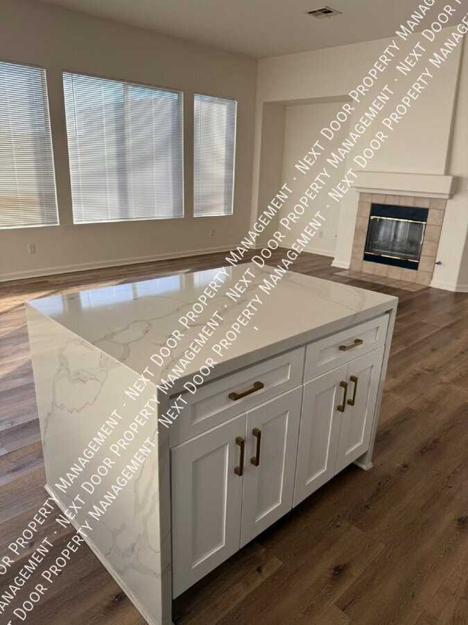 32771 Rovato St - Photo 2 of 16