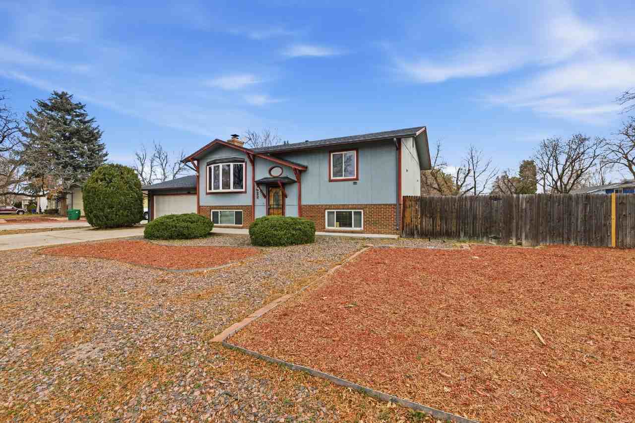 1622 S Troy St - Photo 2 of 26