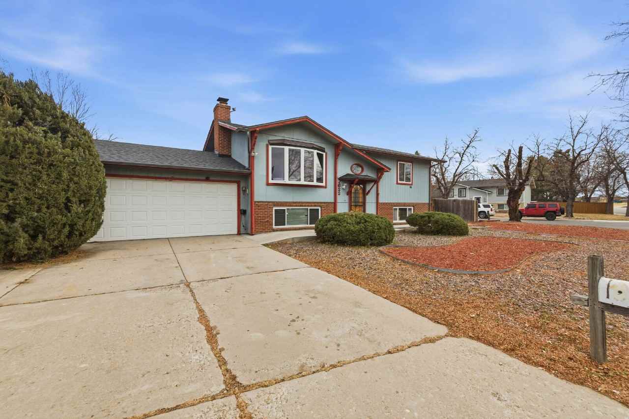 1622 S Troy St - Photo 3 of 26