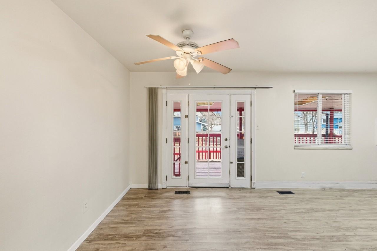 1622 S Troy St - Photo 6 of 26